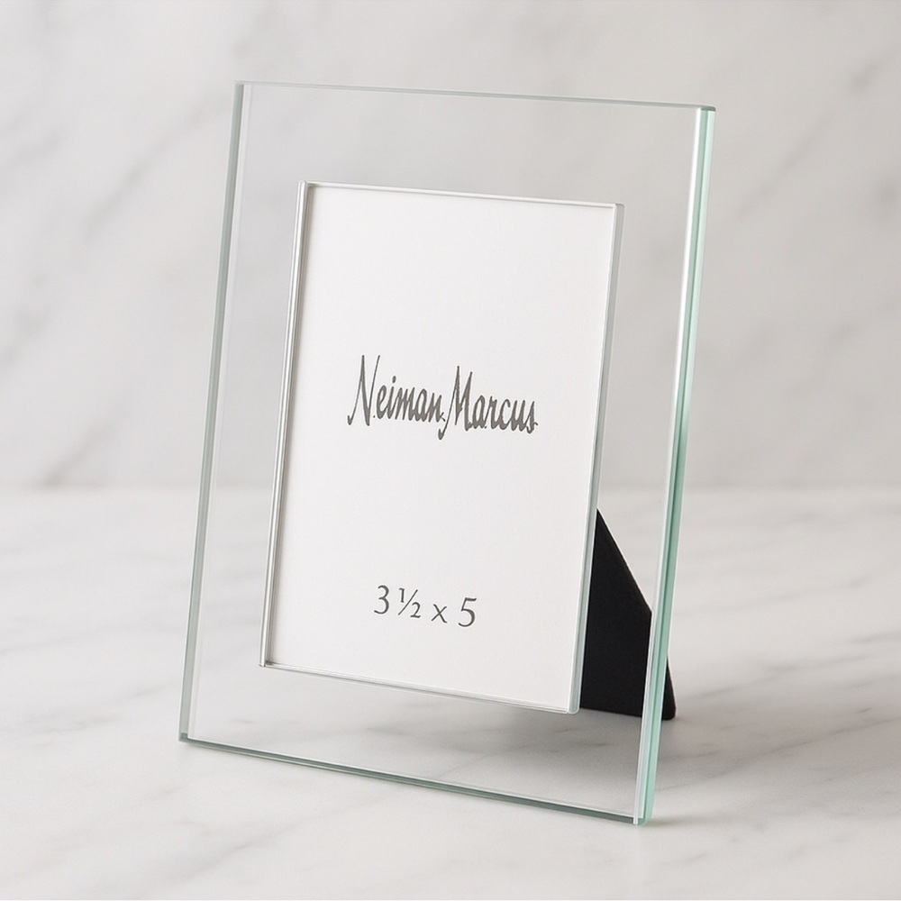 Neiman Marcus Clear Glass Surround Picture Frame Floating Modernist Easel 3x5